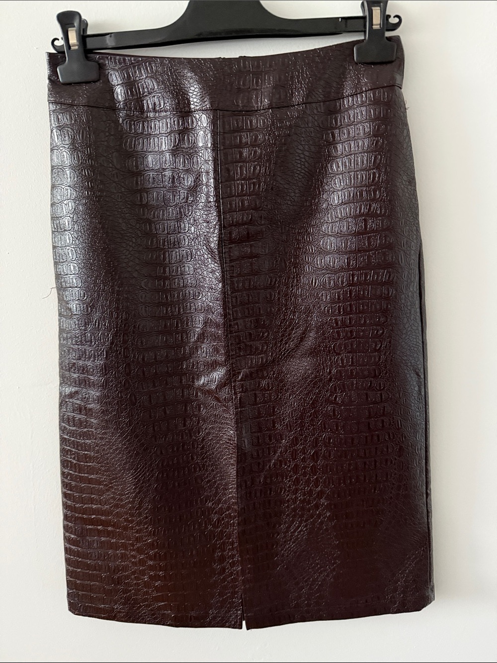 Who What Wear Brown Faux Leather Croc Embossed Midi Skirt. Size 2.